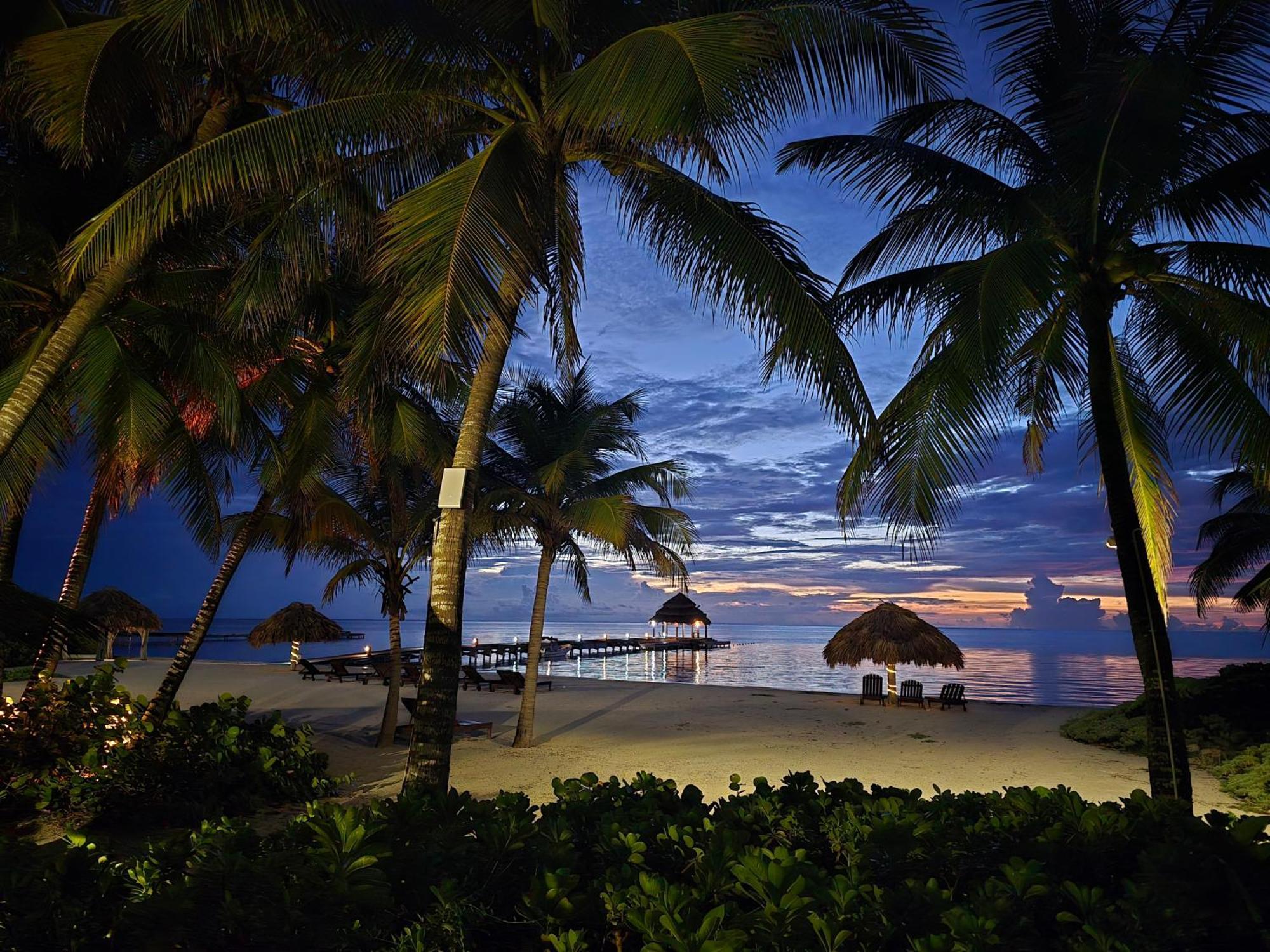 Xanadu Island Resort San Pedro  Eksteriør bilde